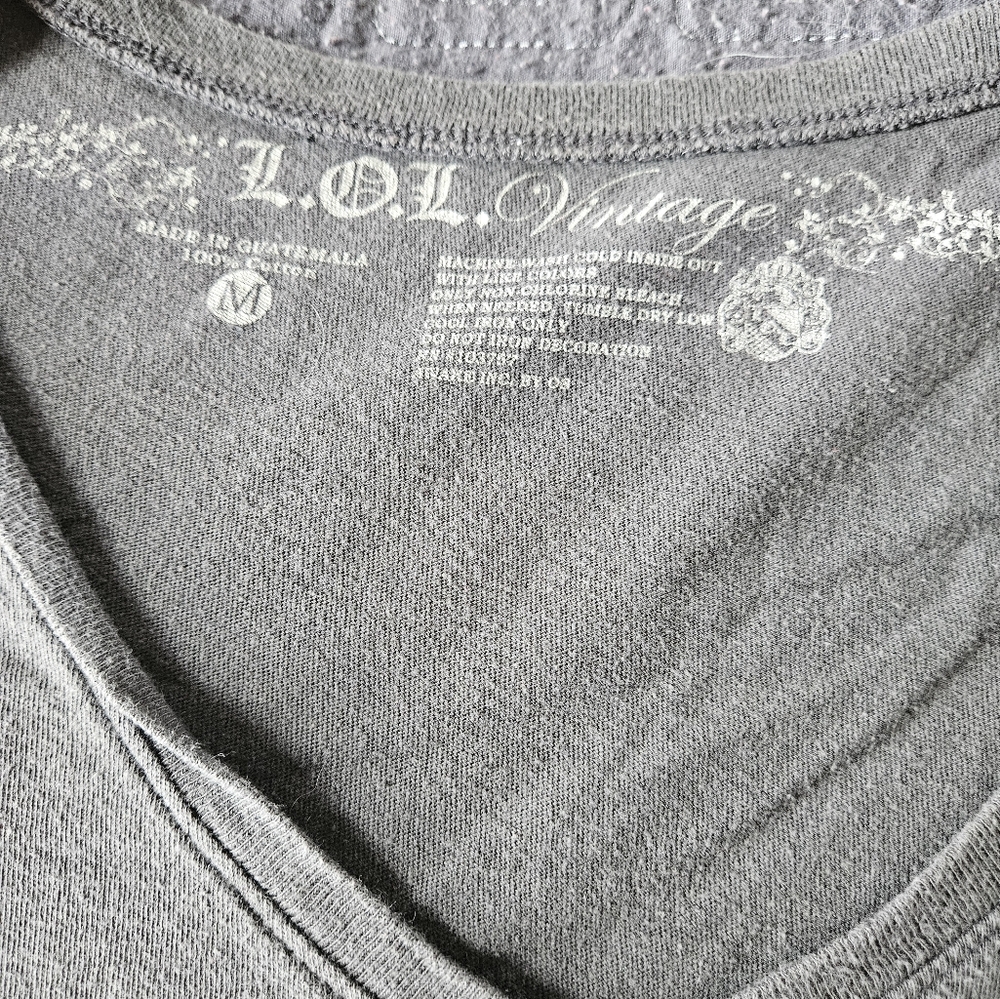 Gray T-Shirt with Sequin Design - Picture 4 of 6